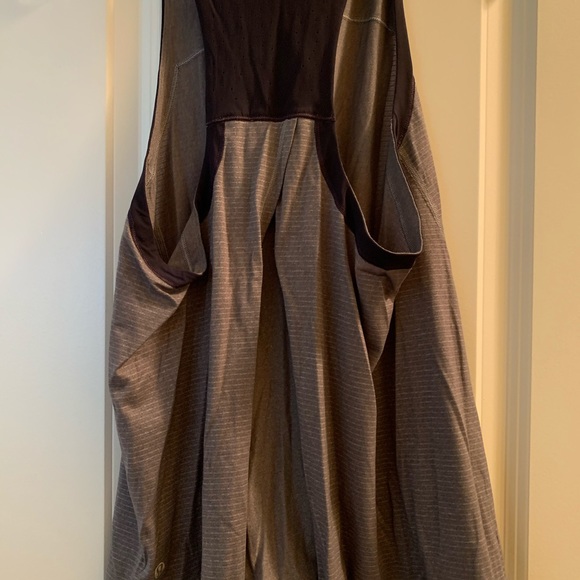 Lululemon Tank with tie back - Picture 3 of 5
